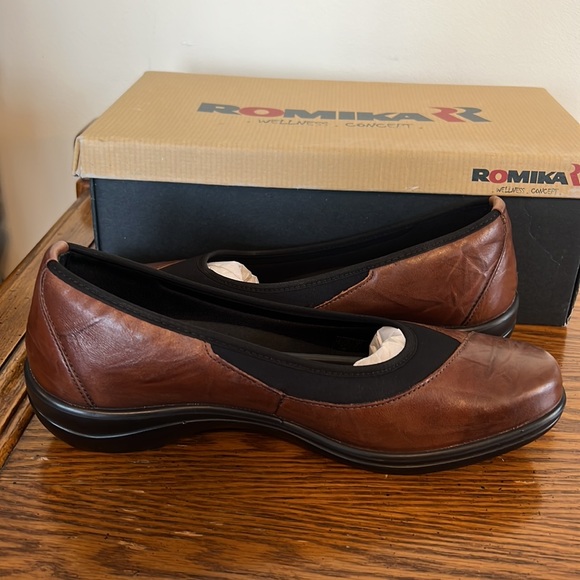 Romika 'Cassie 21' Wedge Flat Brandy NIB - Picture 4 of 9